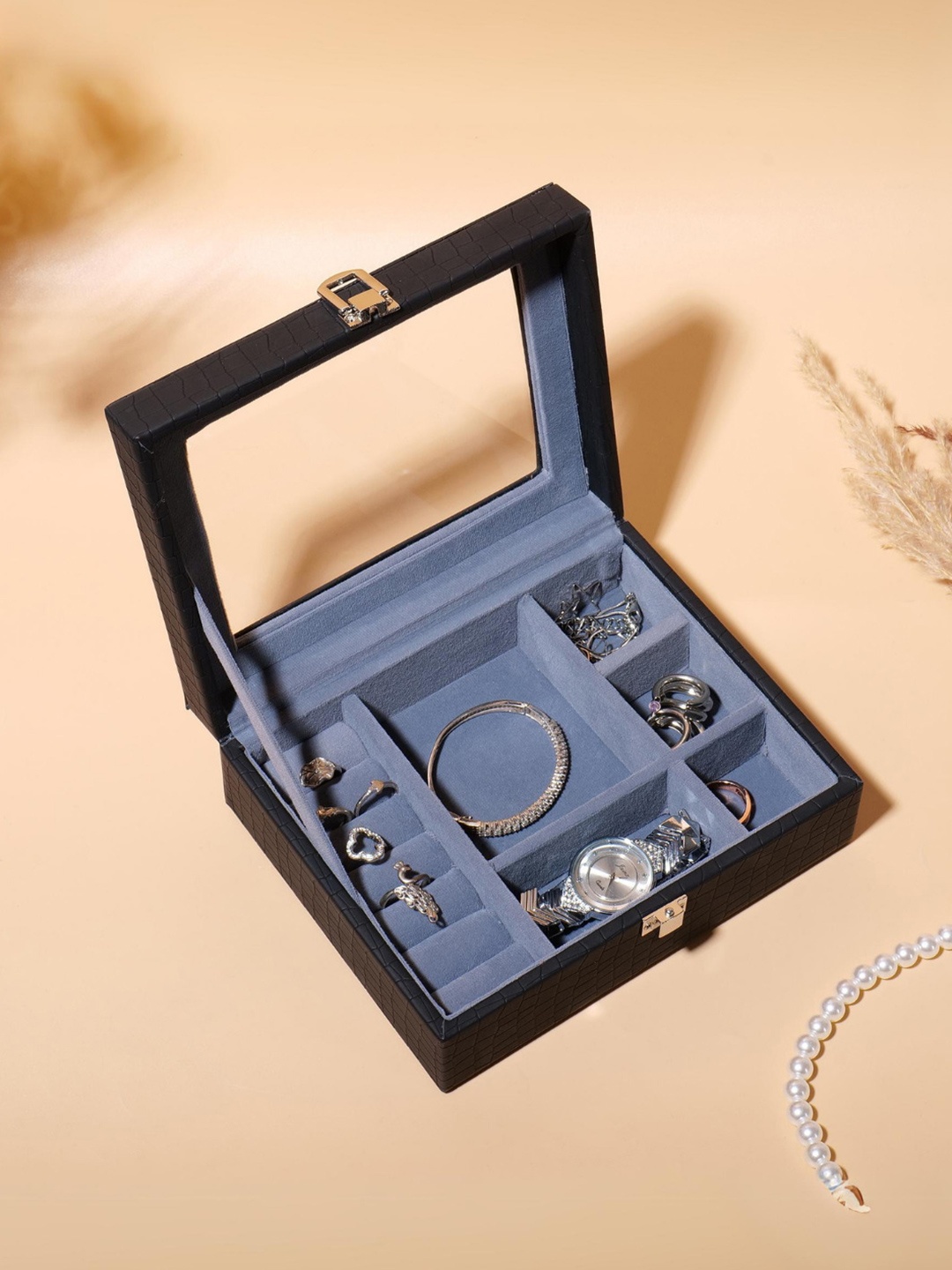 

La Trove Black Self Design Square Jewellery Organiser
