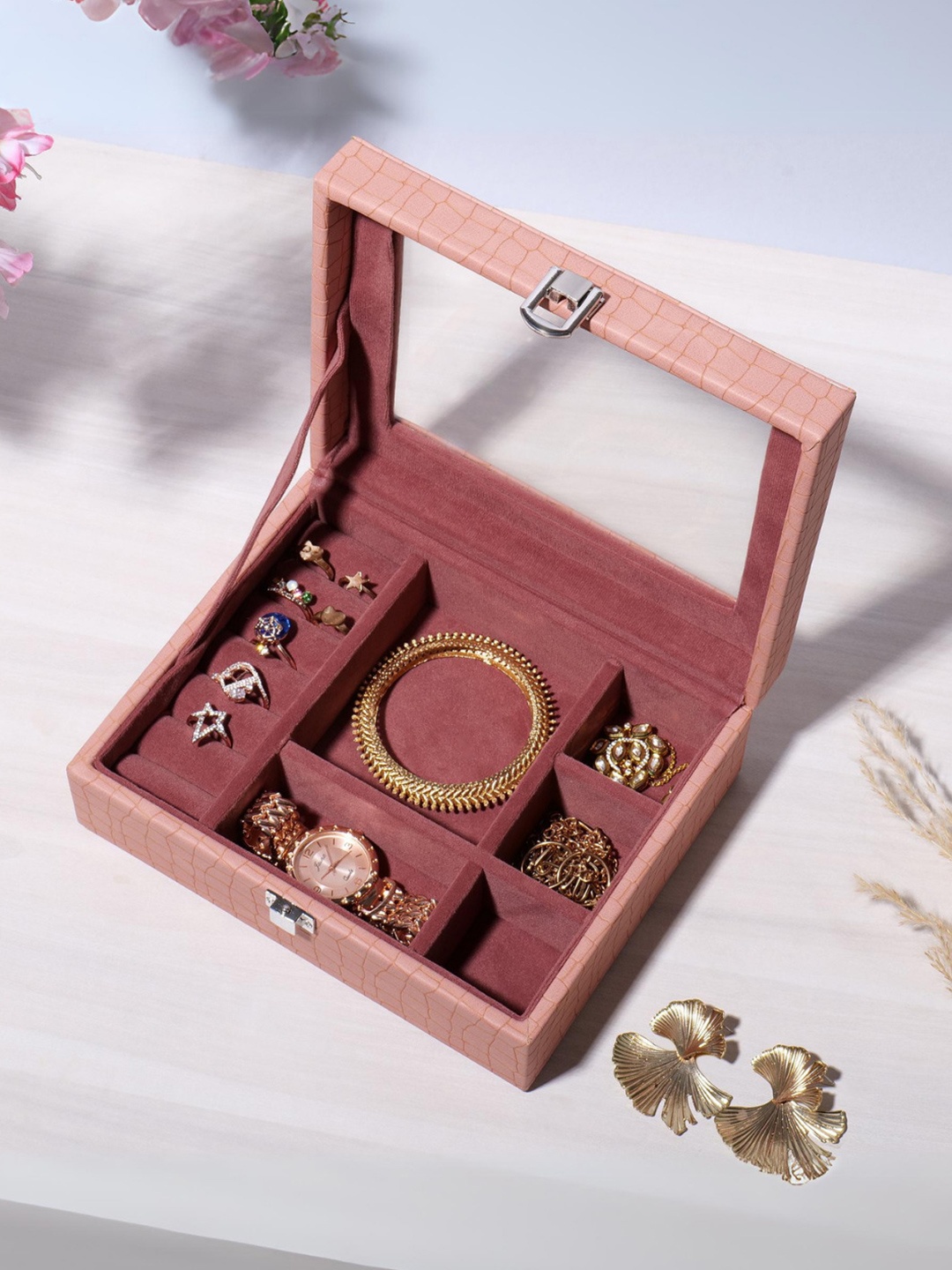 

La Trove Pink Self Design Square Jewellery Organiser