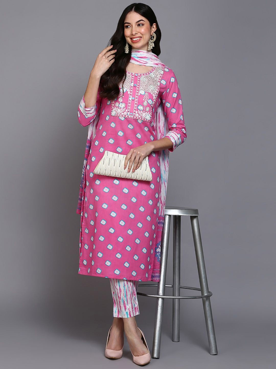 

AHIKA Bandhani Embroidered Regular Pure Cotton Straight Kurta with Trousers & Dupatta, Pink