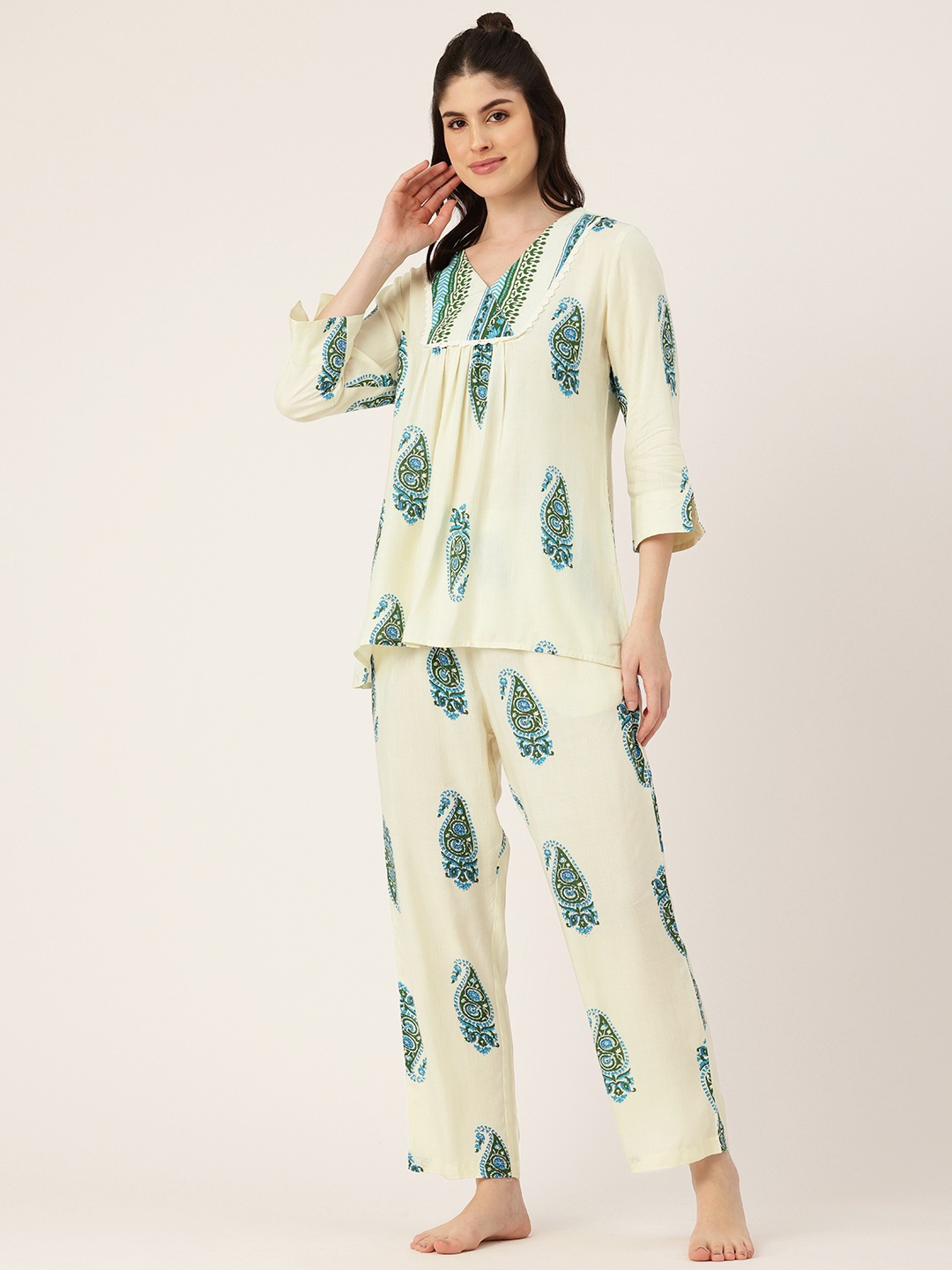 

ETC Paisley Printed Night suit, Cream