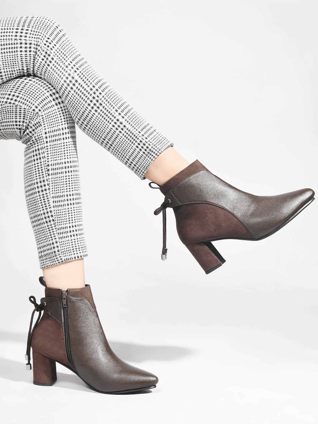 

SHUZ TOUCH Women Lace Detail Regular Boots, Brown