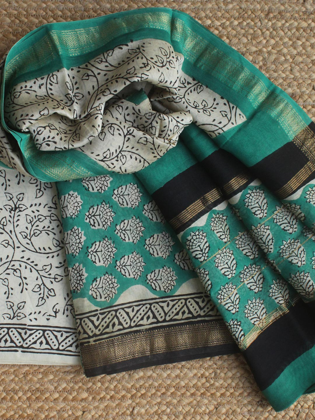 

Weaves of Tradition Ethnic Motifs Printed Unstitched Dress Material, Green