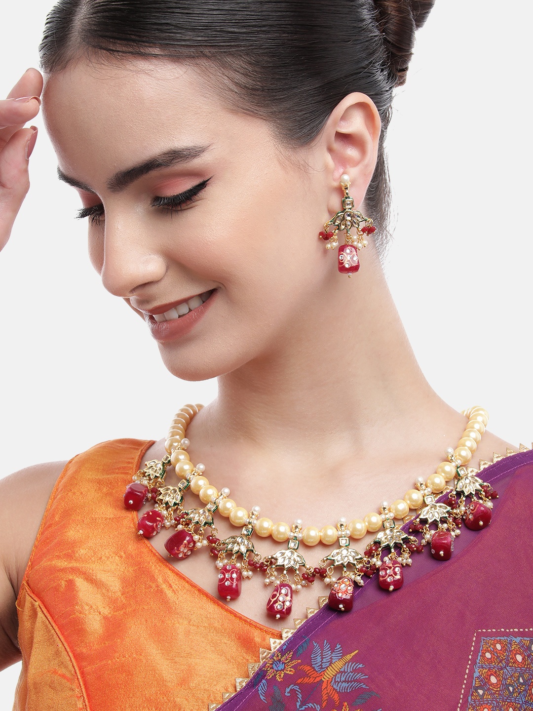 

Anouk Women Gold-Plated Lotus Kundan Necklace Set, Maroon