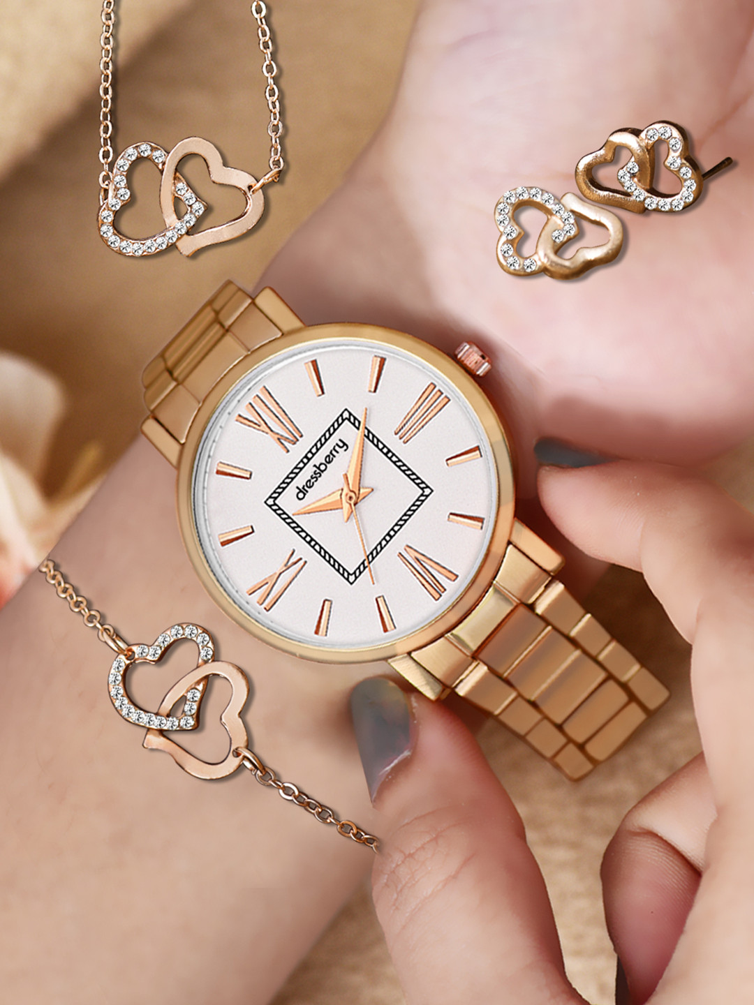 

DressBerry Women Embellished Analogue Watch & Bracelet Gift Set DBSet24 Set, Gold