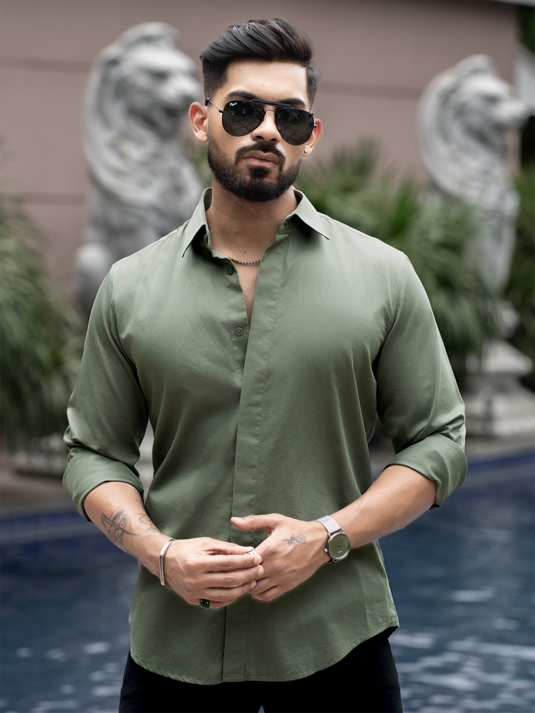 

Urban Scissors Men Regular Fit Spread Collar Cotton Shirt, Green