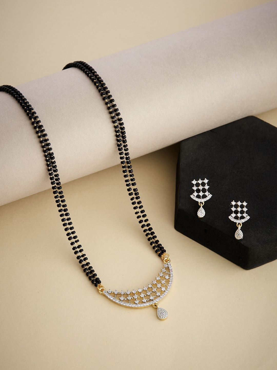 

ATIBELLE Gold Plated Artificial Stones and Beads Mangalsutra