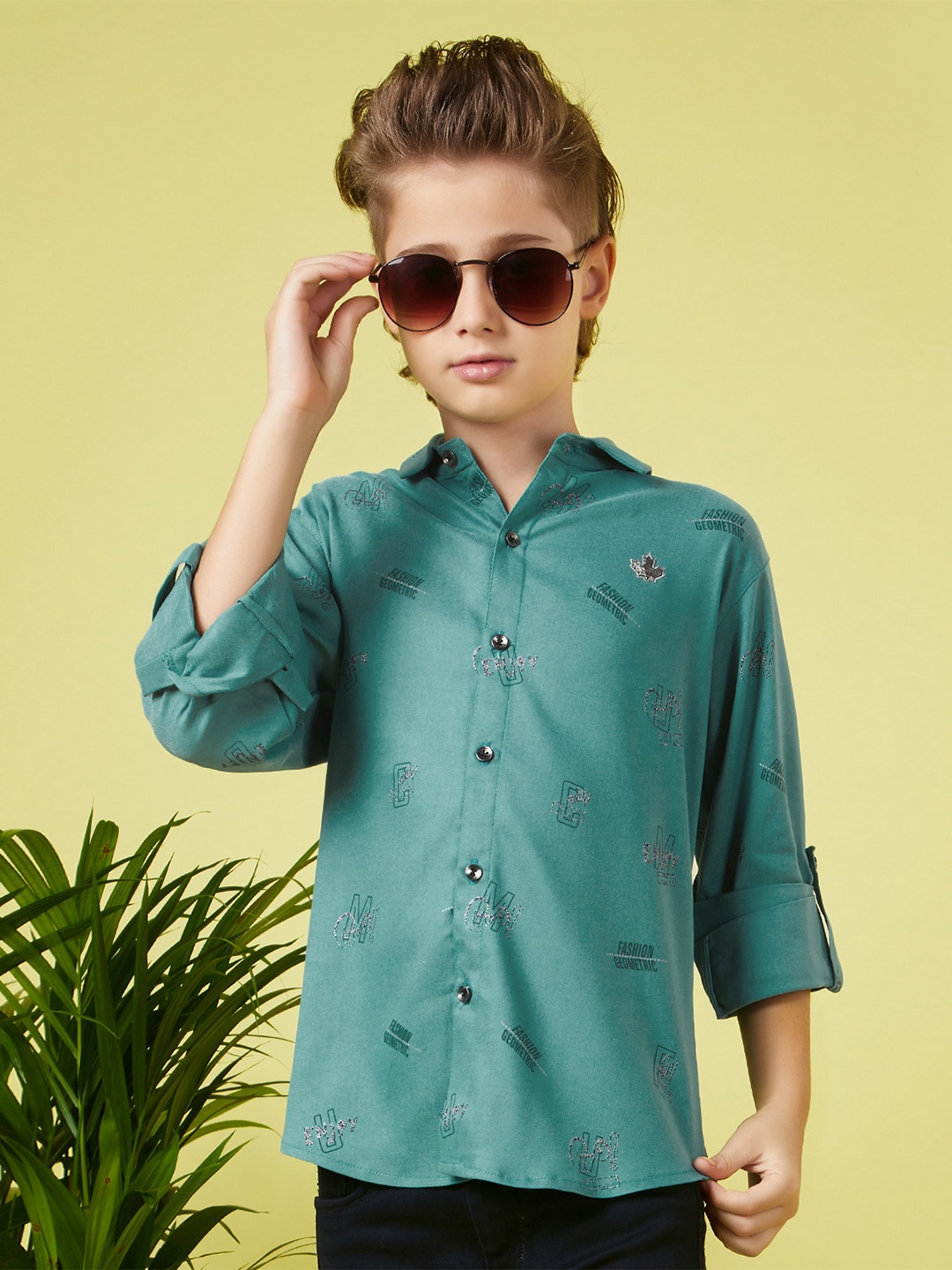 

MashUp Boys Classic Opaque Printed Casual Shirt, Green