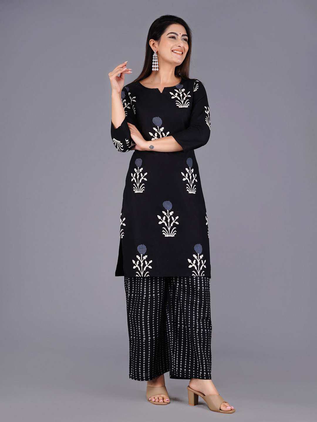 

ao services Floral Printed Straight Kurta With Palazzos, Blue
