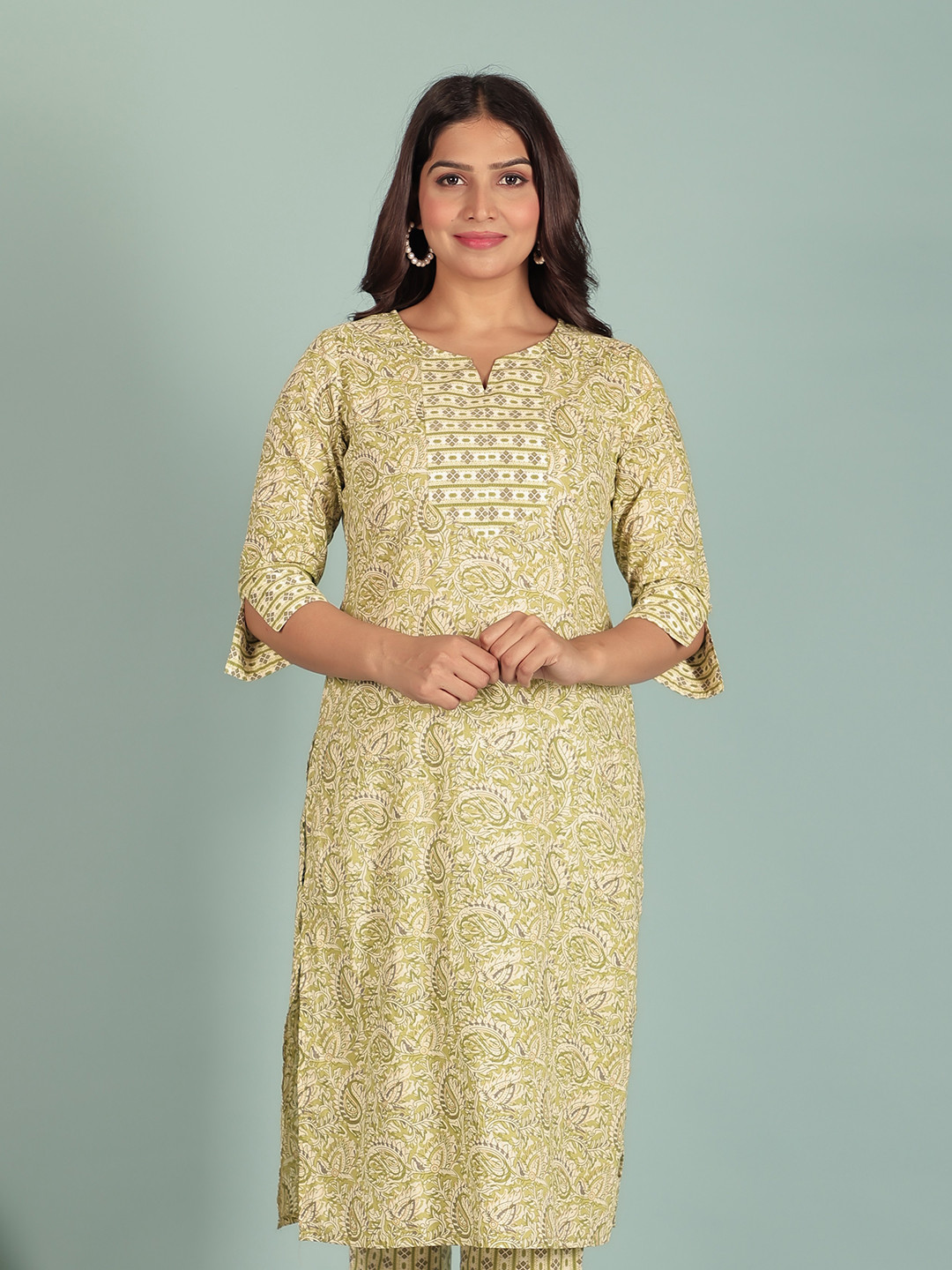 

Aramya Paisley Printed Round Notch Neck Cotton Straight Kurta, Green