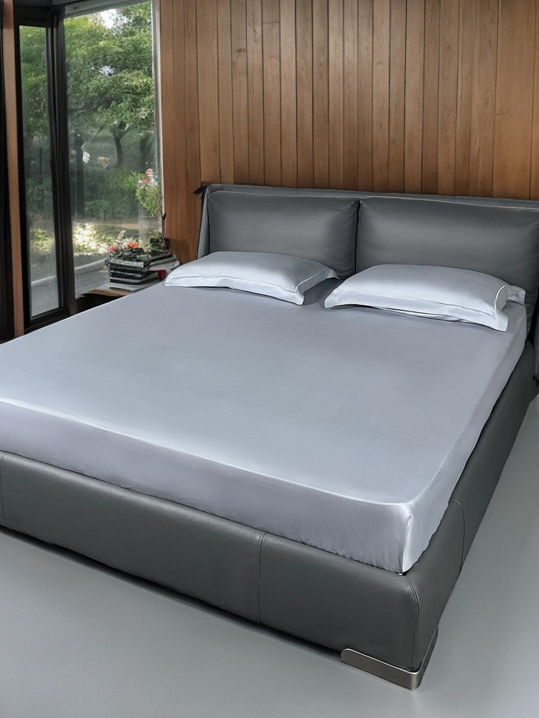 

ERBA Torino White Cotton King Bedsheet with 2 Pillow Covers