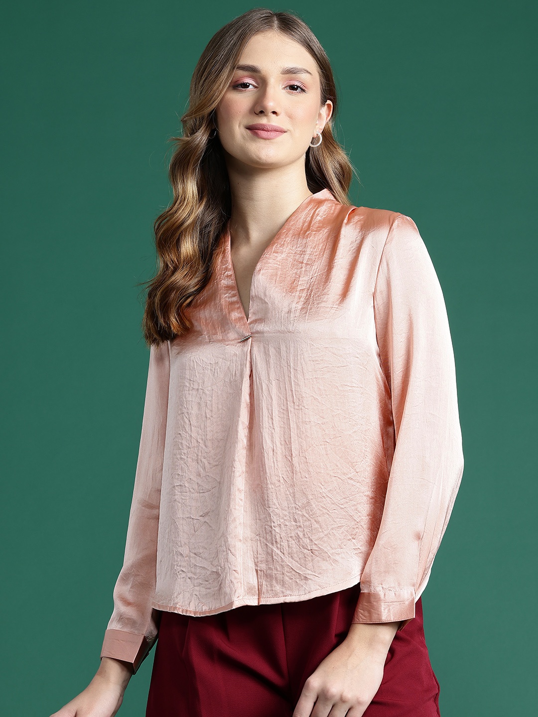 

DressBerry V-Neck Pleated Pleated Crinkle Textured Satin Top, Peach
