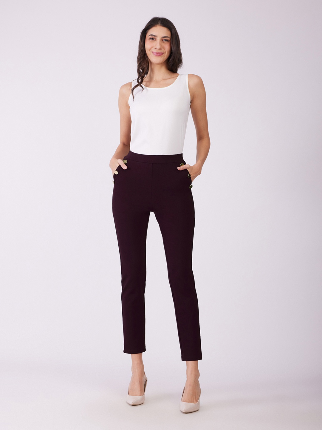 

FableStreet LivIn Women Slim Fit Trousers, Maroon