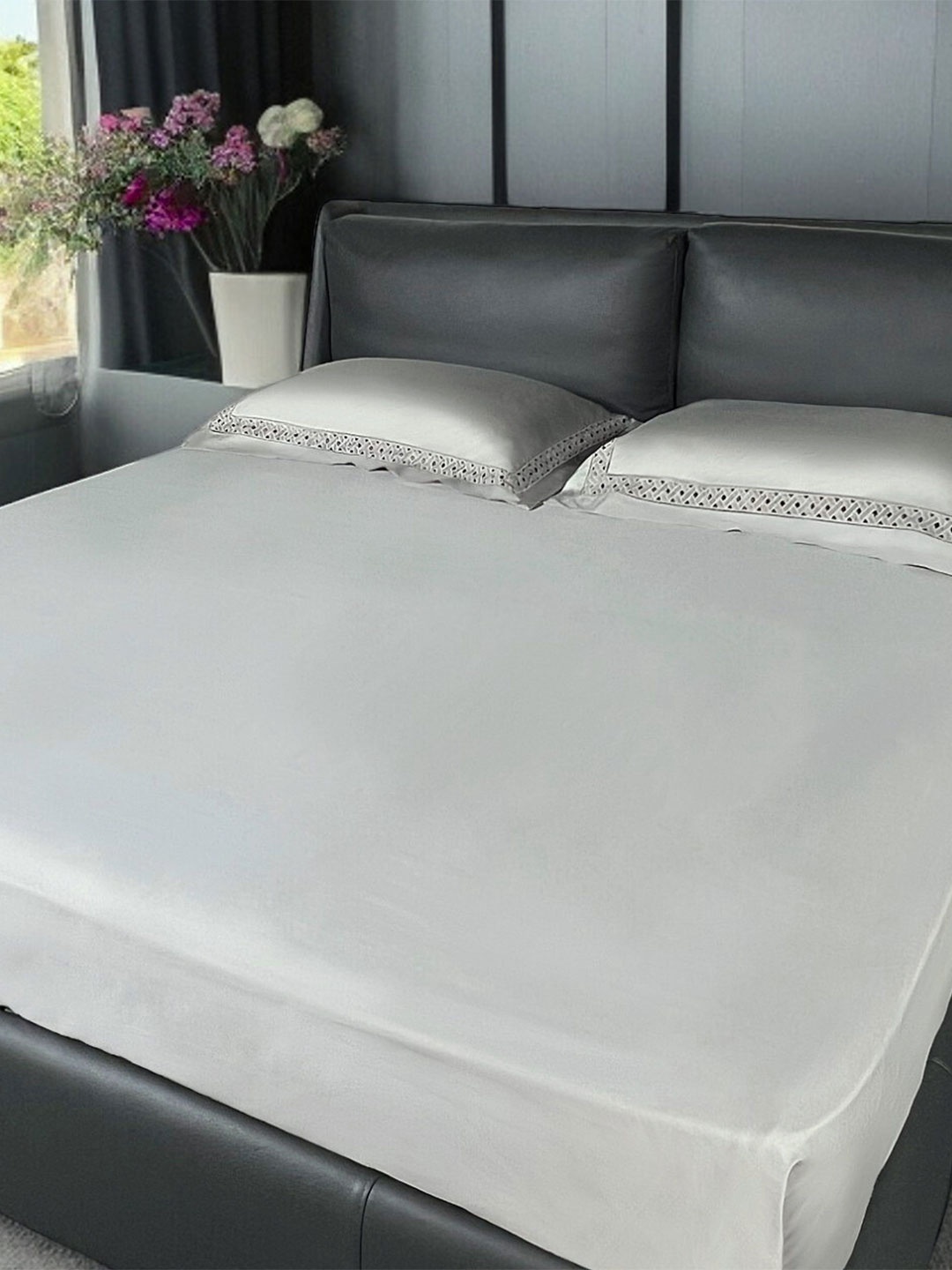

ERBA Oran Grey & Black 2 Pieces Pure Silk Rectangle Pillow Covers