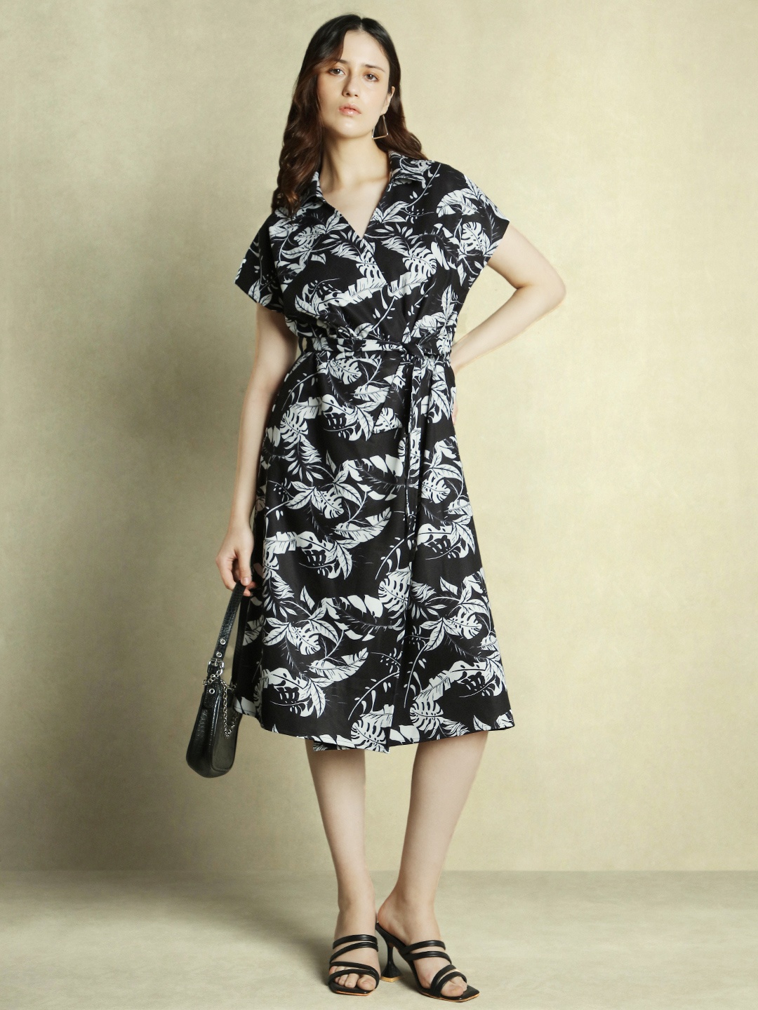 

DL Women Tropical Print V-neck Wrap Dress, Black