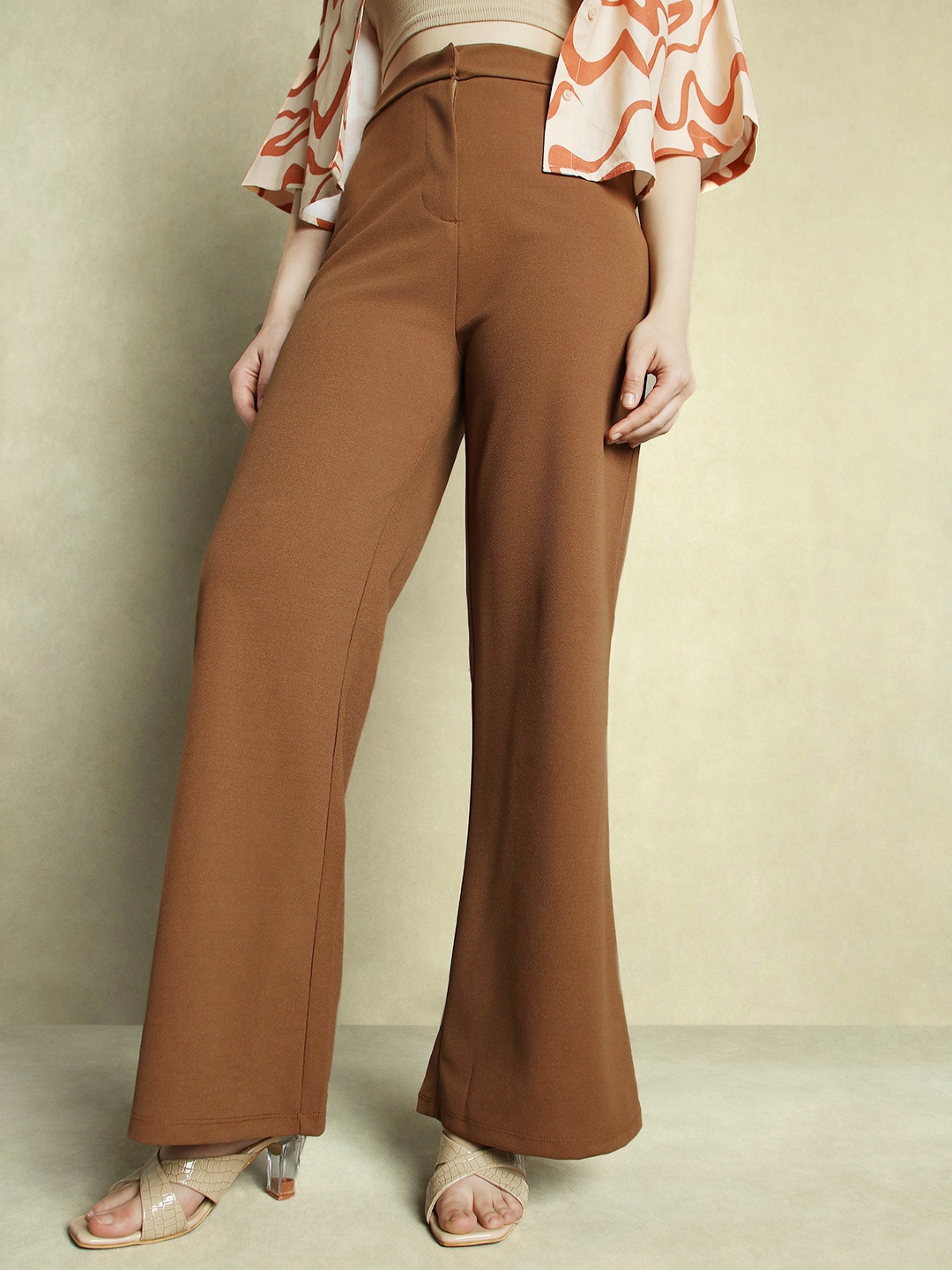 

DL Woman Women Solid Flared Trousers, Brown