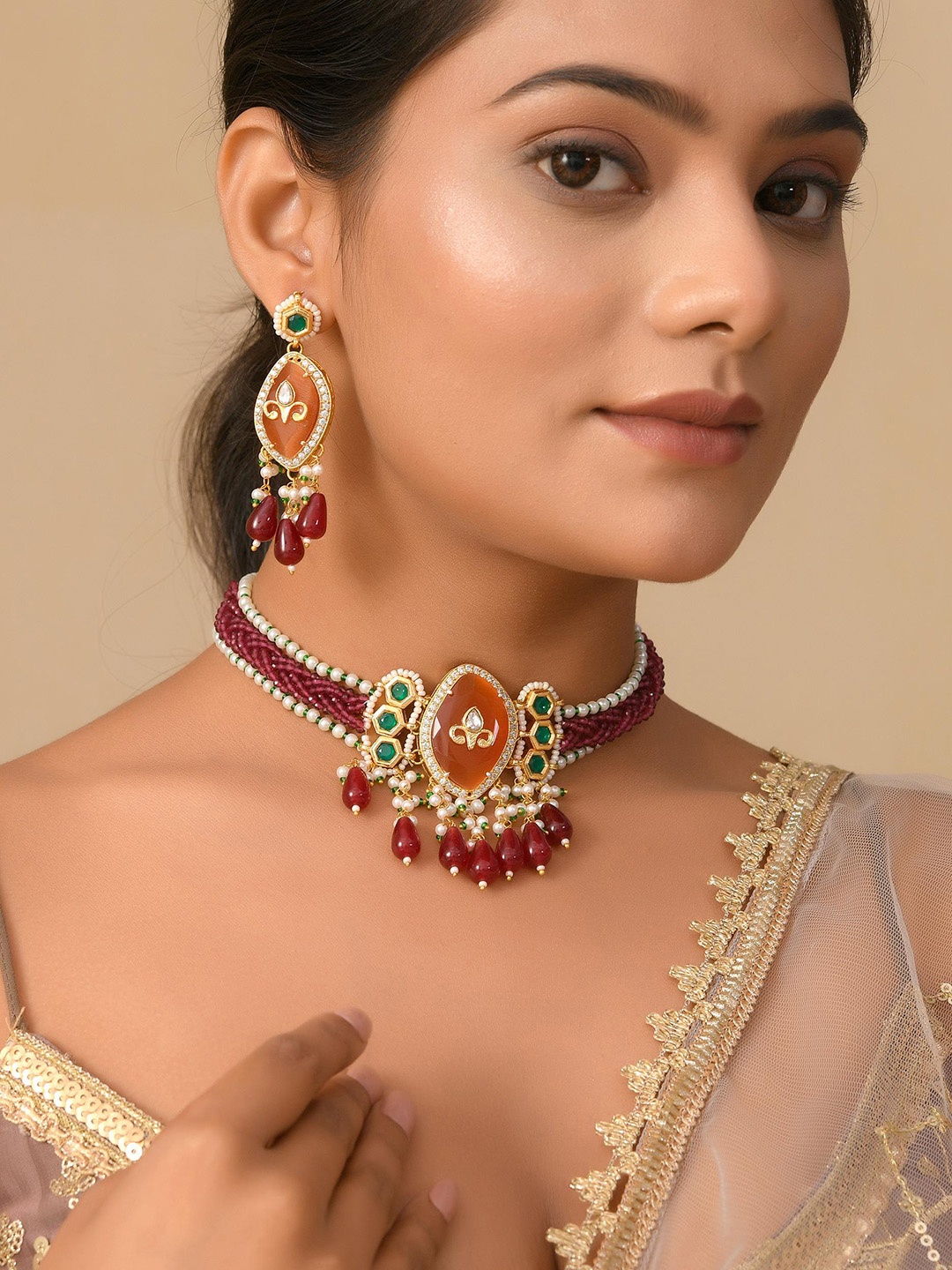 

DASTOOR Gold-Plated Kundan-Studded & Beaded Necklace & Earrings