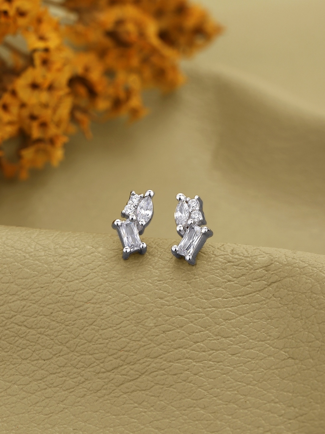 

DressBerry 925 Sterling Silver Earring