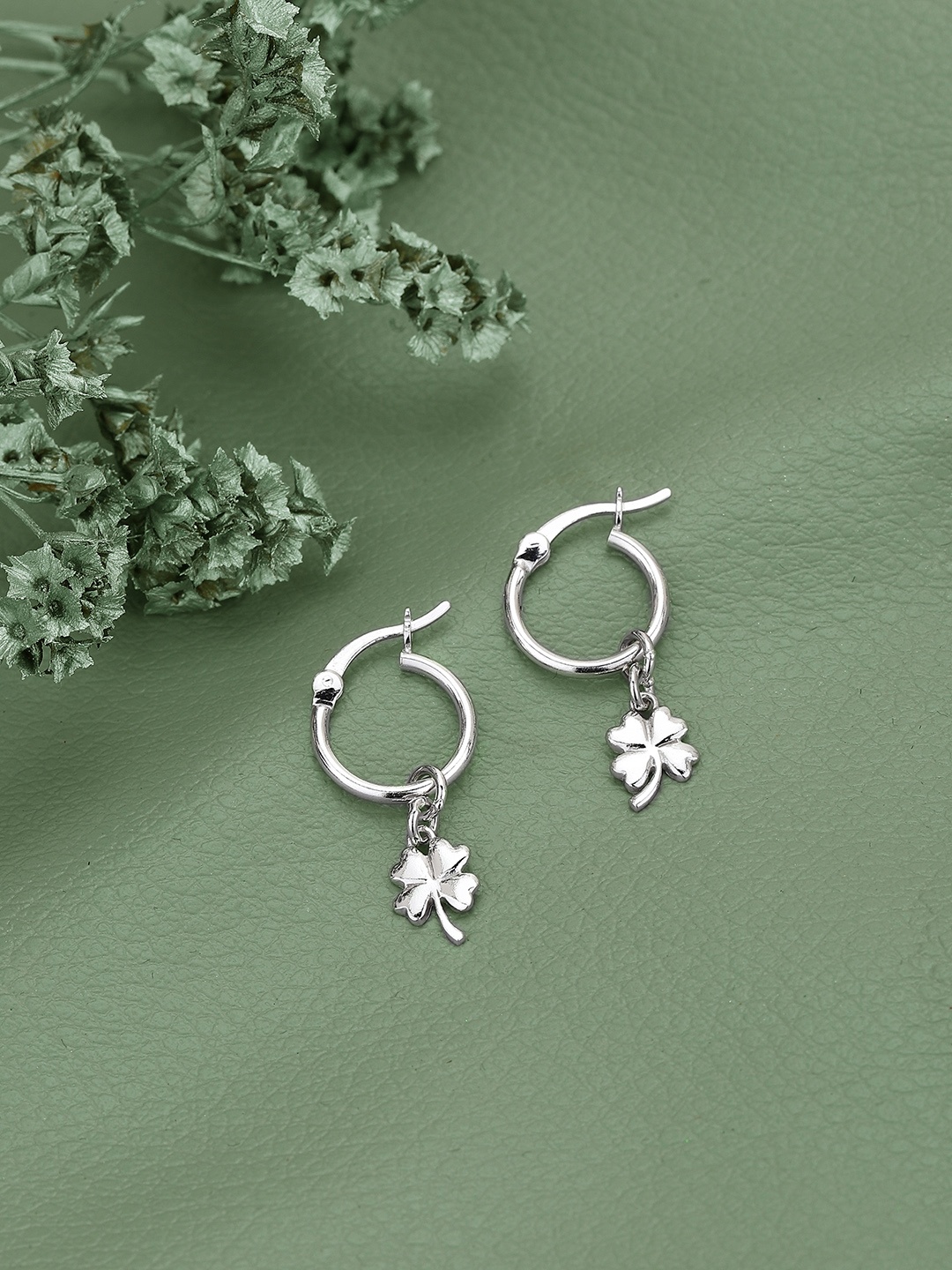 

DressBerry Rhodium-Plated 925 Sterling Silver Floral Hoop Earrings