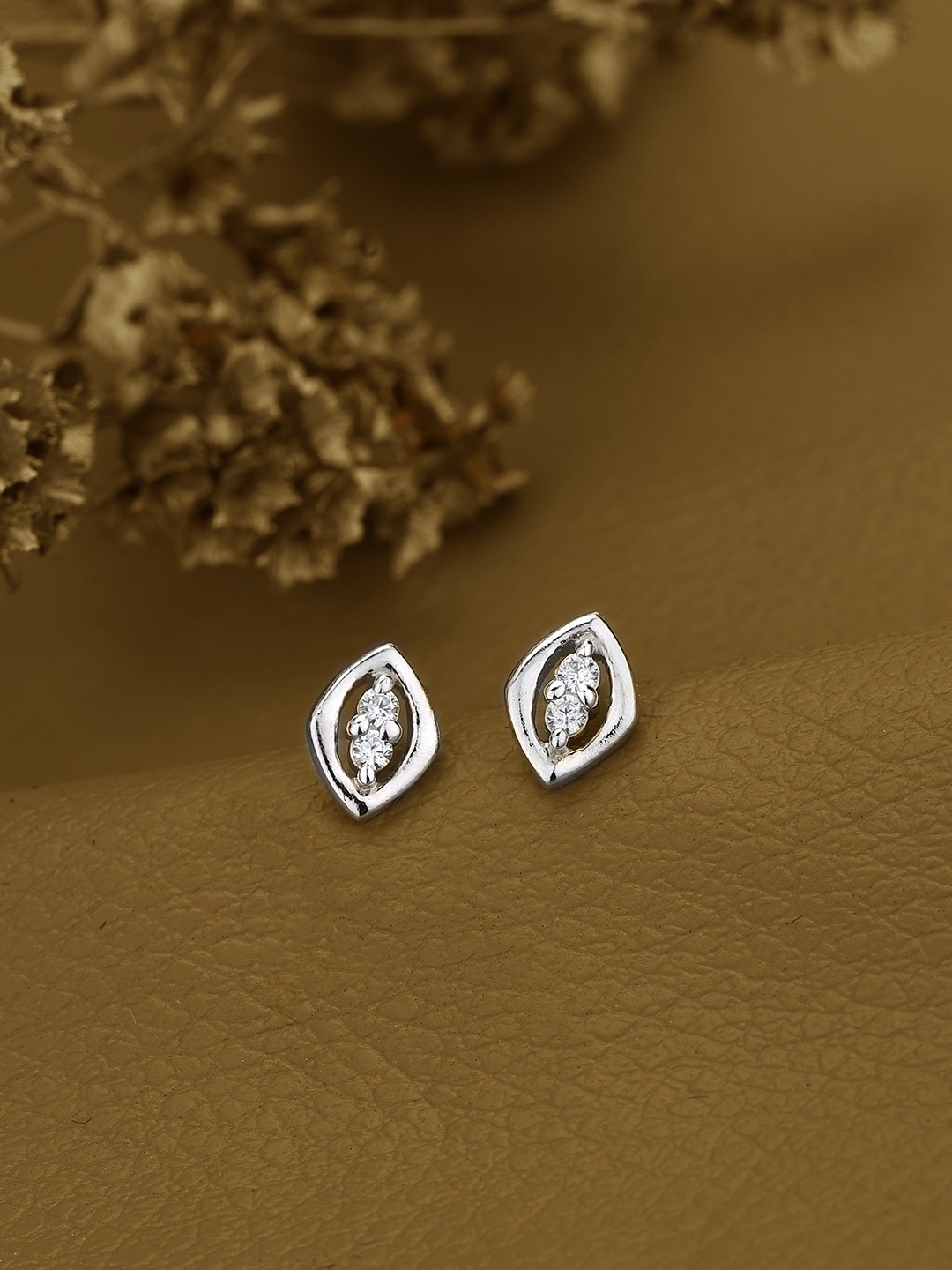 

DressBerry Rhodium-Plated 925 Sterling Silver Contemporary Studs