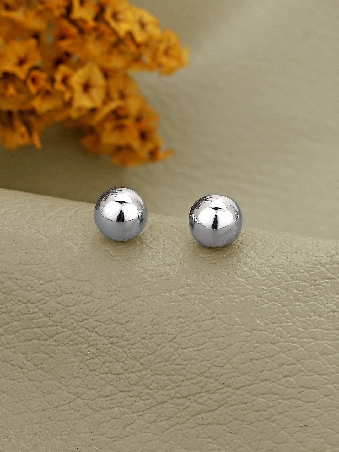 

DressBerry Rhodium-Plated 925 Sterling Silver Contemporary Studs