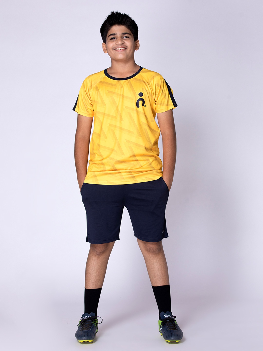 

UMILDO Boys Printed T-shirt With Shorts, Yellow