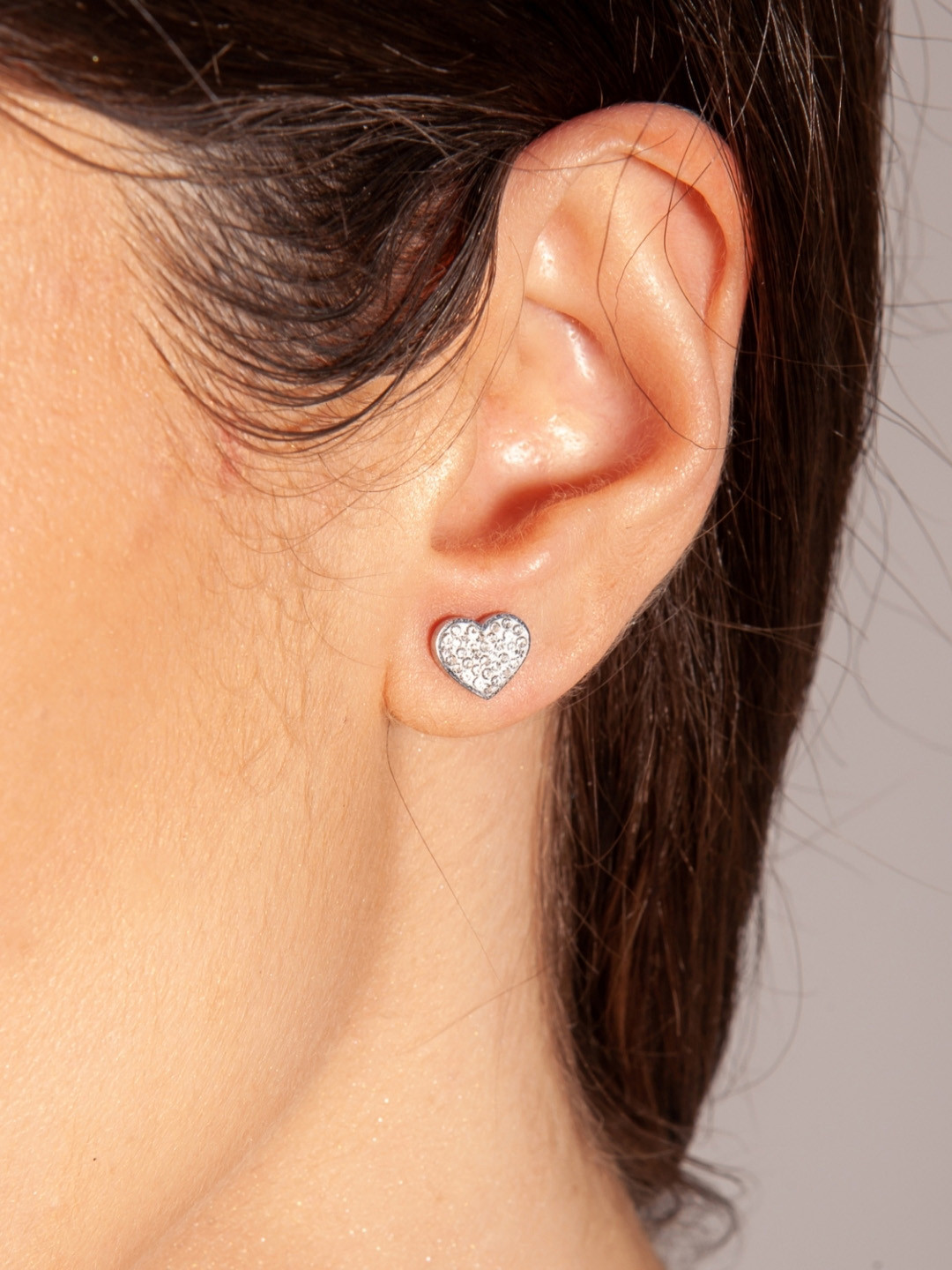 

HighSpark 925 Sterling Silver Cubic Zirconia Heart Shaped Studs
