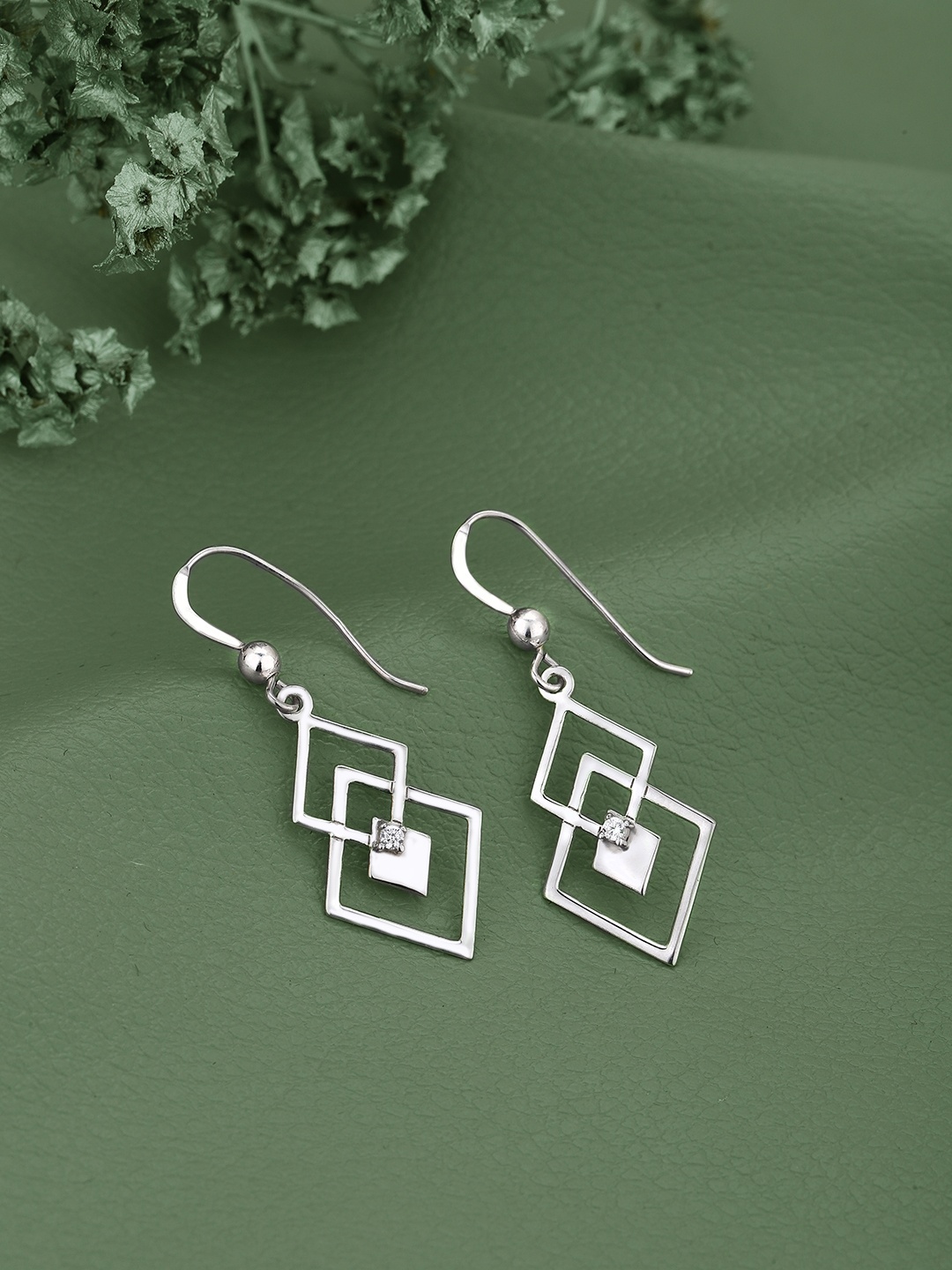 

DressBerry 925 Sterling Silver Earring