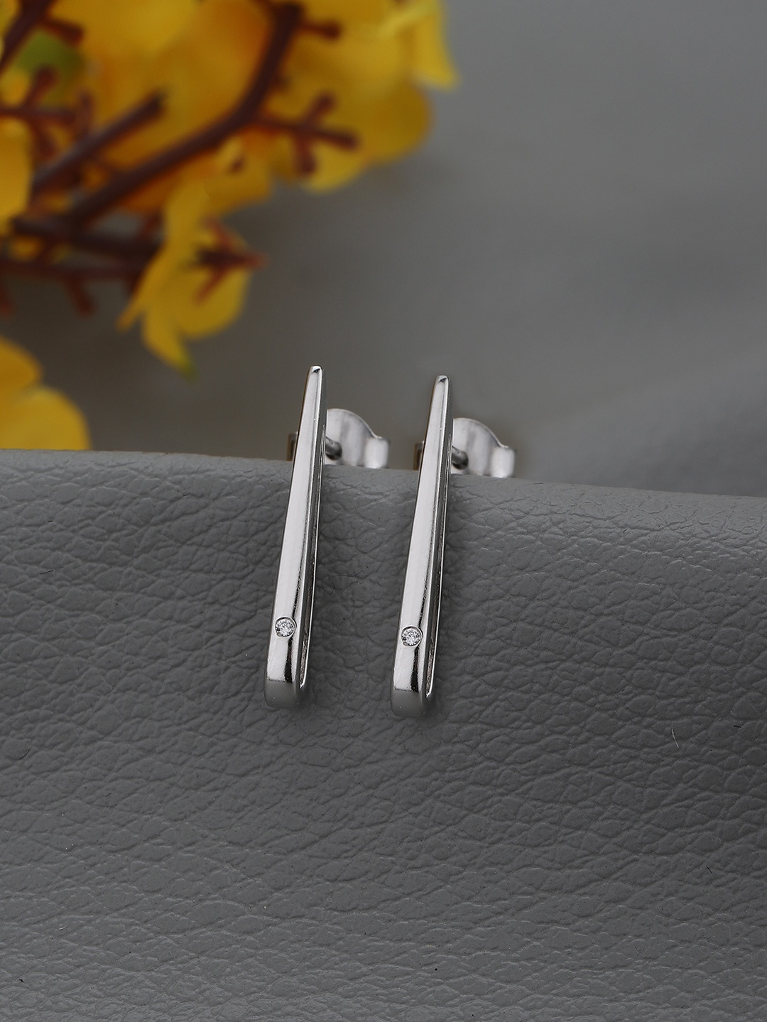 

DressBerry Rhodium-Plated 925 Sterling Silver Contemporary Studs