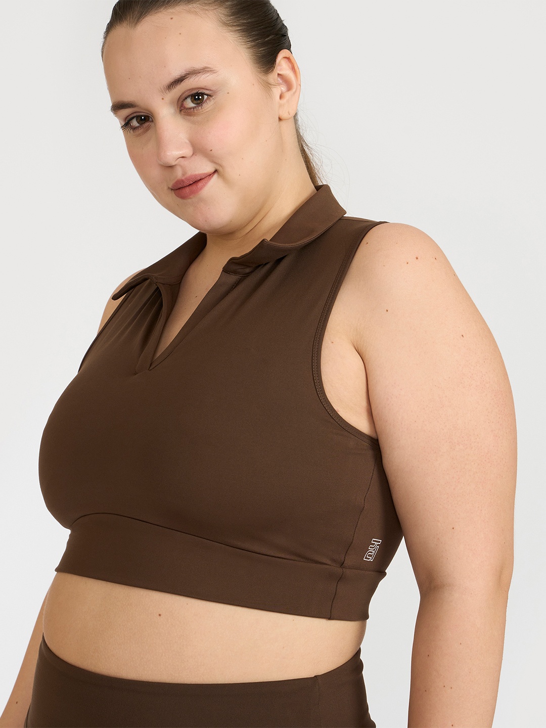 

Hunnit Polo Neck Crop Top Sports Bra with Medium Coverage, Brown