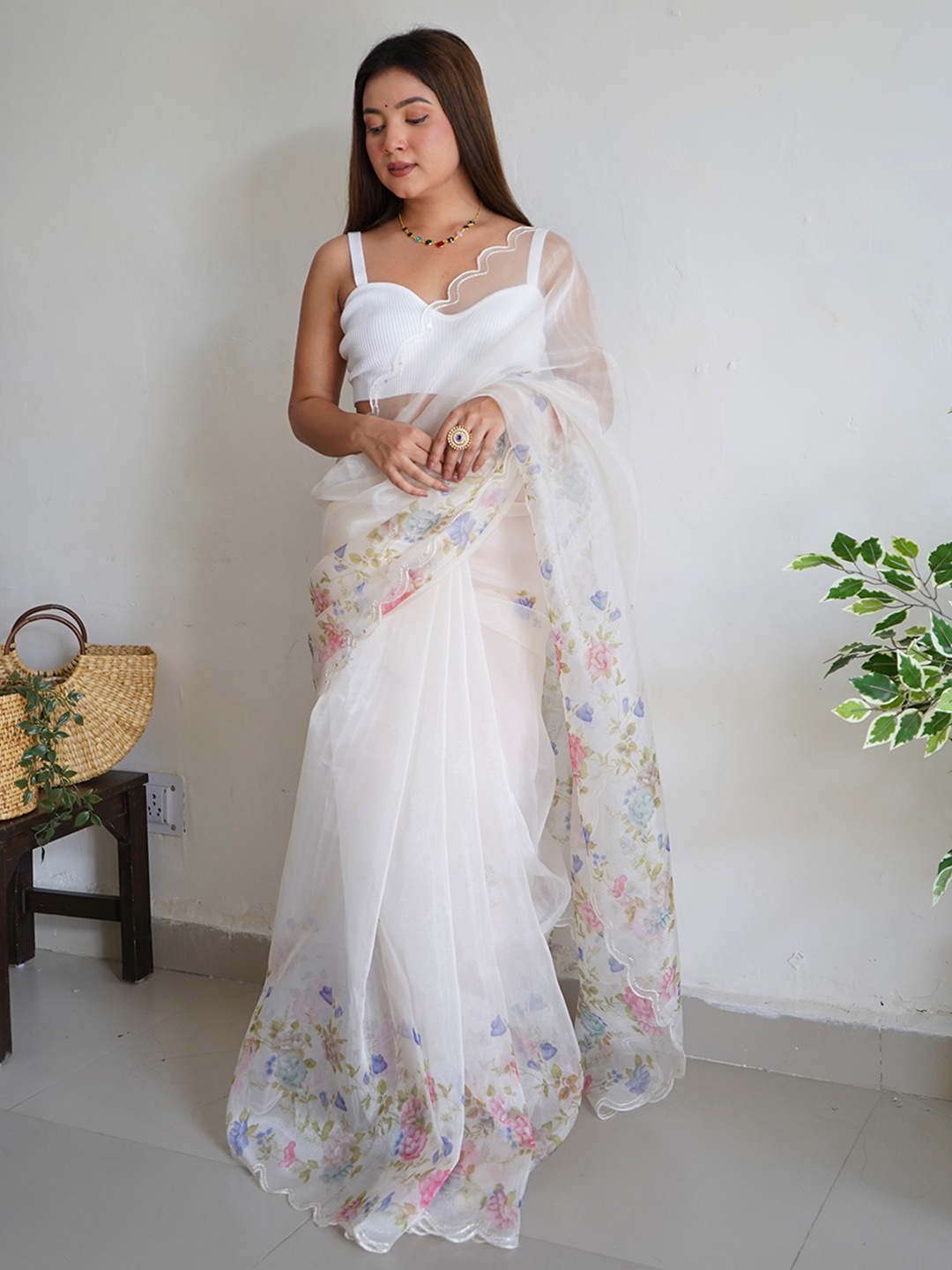 

Ishin Floral Embroidered Organza Saree, White