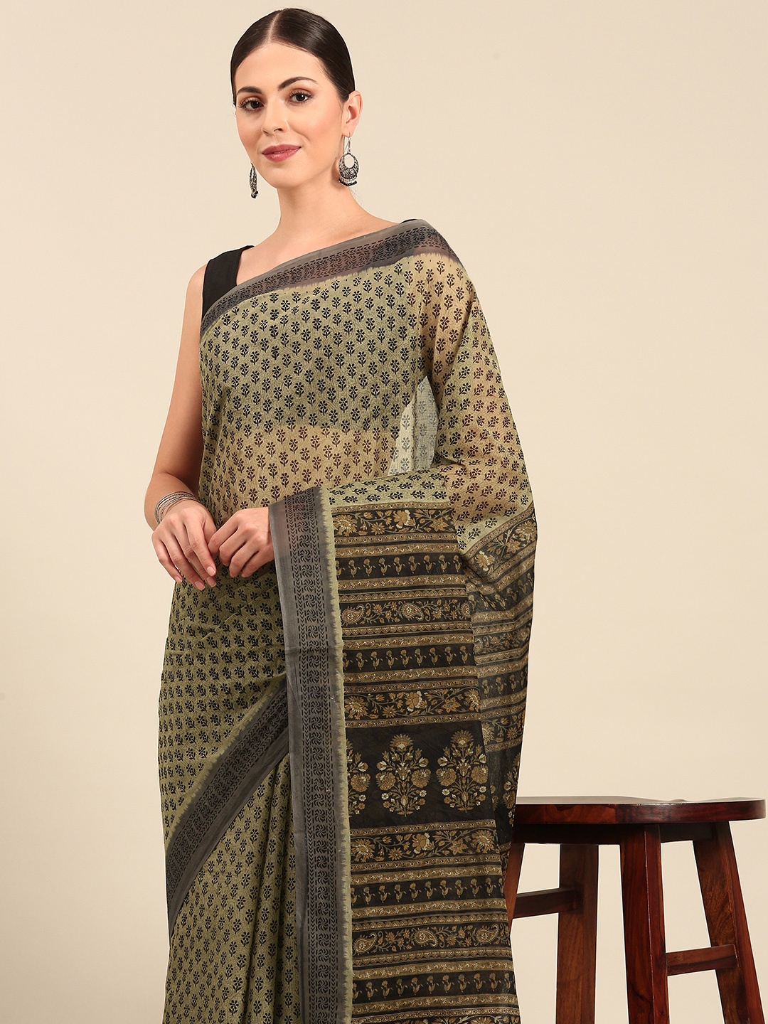 

SHANVIKA Floral Print Pure Cotton Saree, Beige