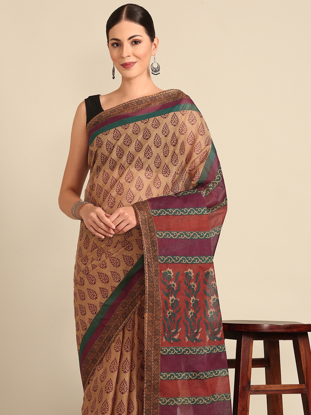 

SHANVIKA Ethnic Motifs Pure Cotton Saree, Beige