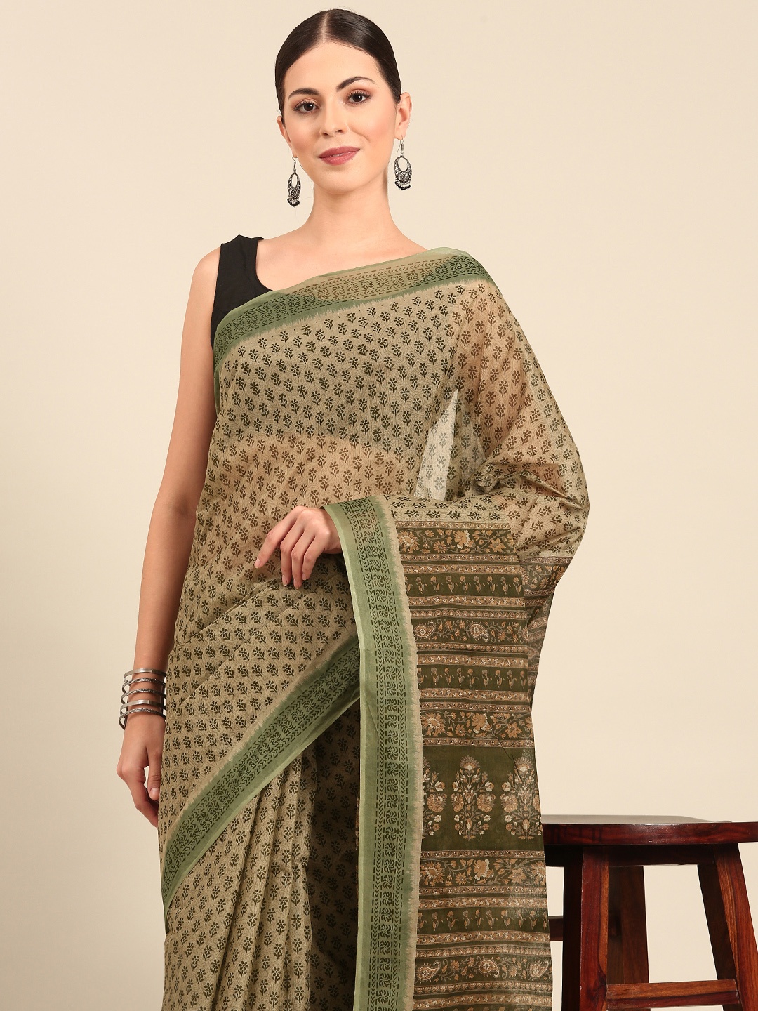

SHANVIKA Floral Print Pure Cotton Saree, Beige