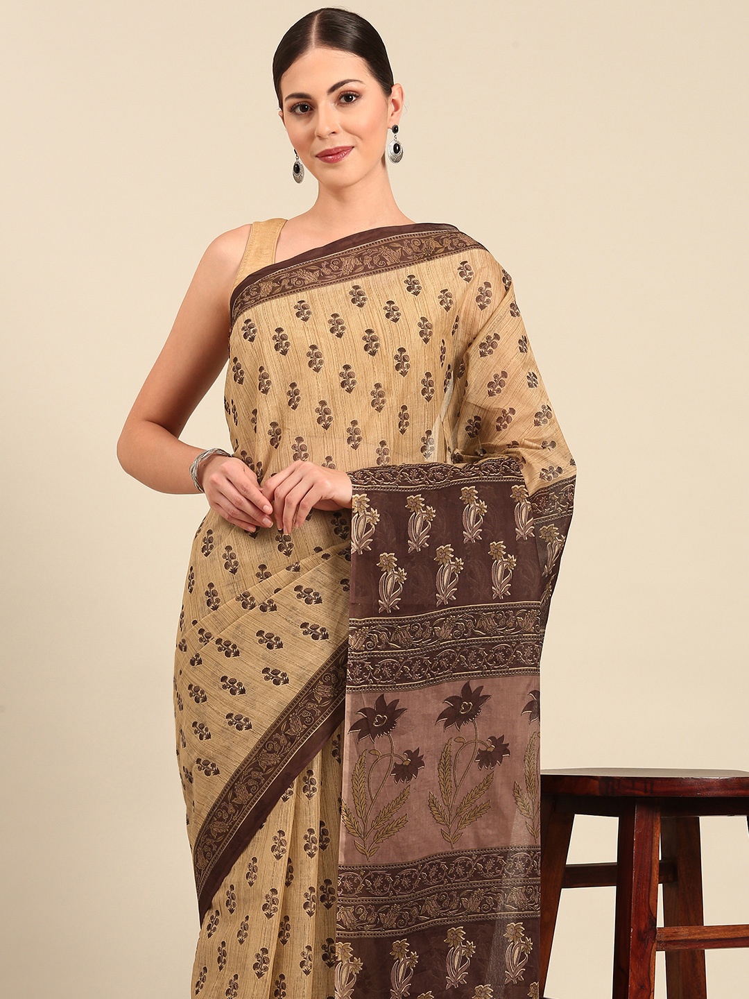 

SHANVIKA Floral Print Pure Cotton Saree, Beige