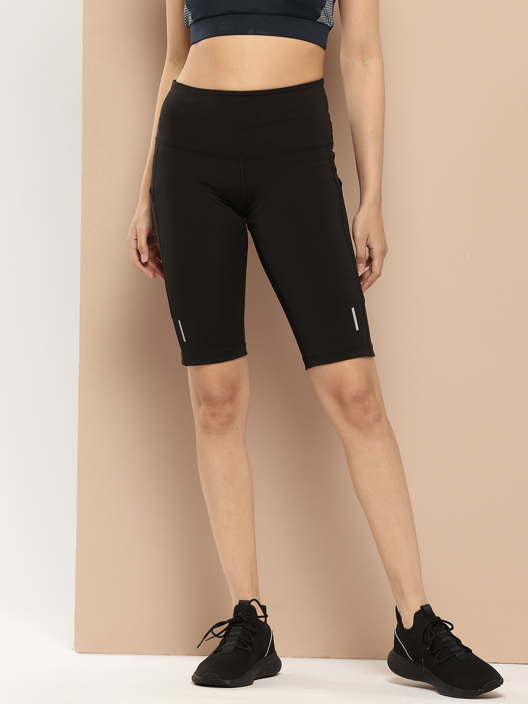 

Alcis Women Slim Fit Hi-Impact Cycling Sports Shorts, Black