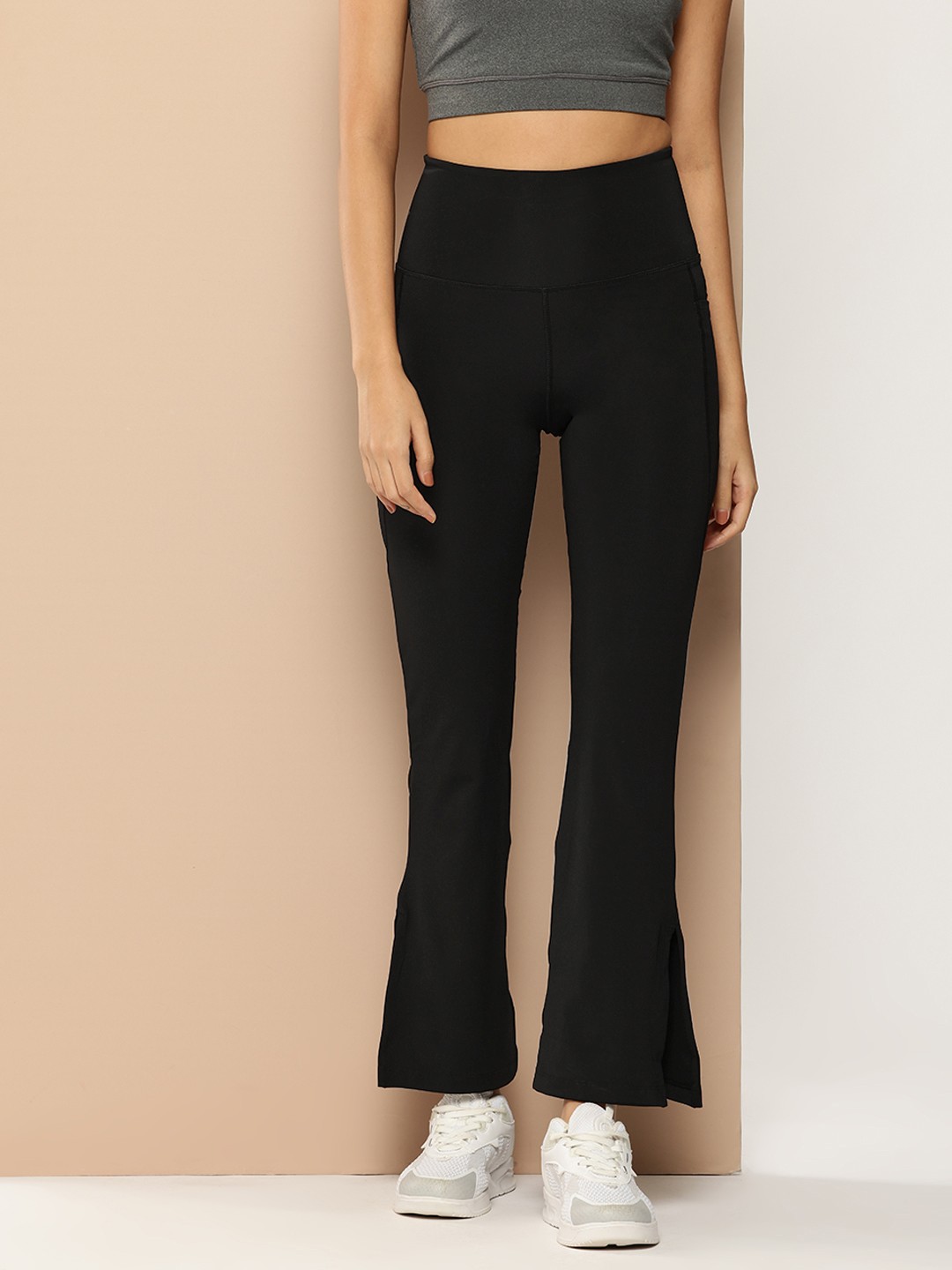 

Alcis Women Solid Trackpant, Black