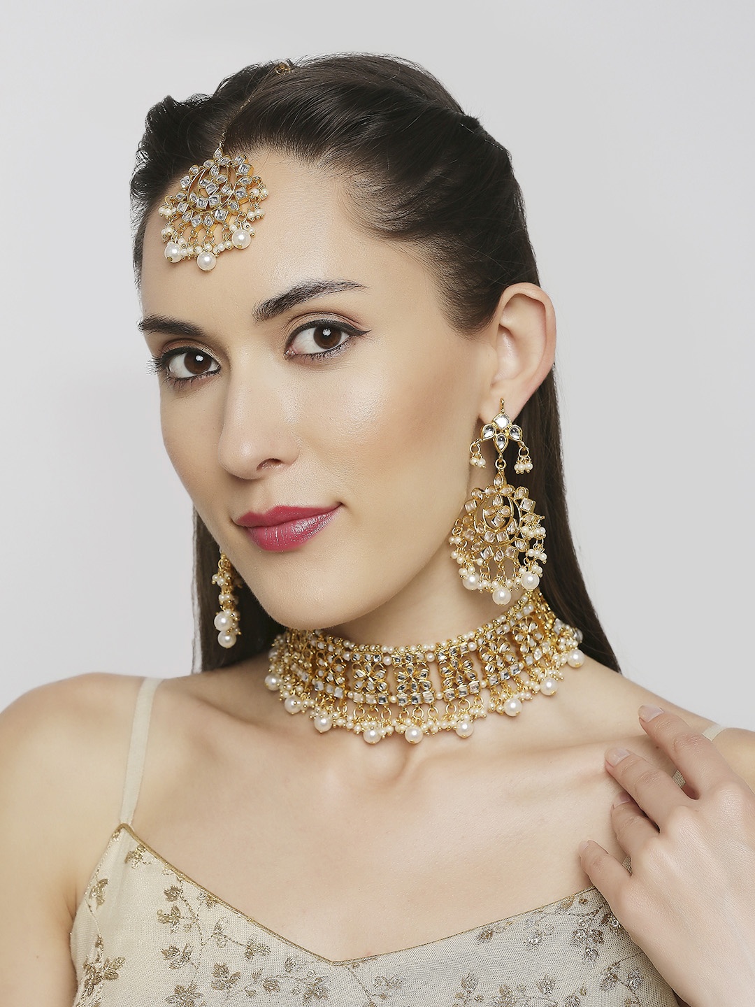 

Anouk Kundan Studded & Beaded Jadau Necklace & Earrings With Maang Tika, Gold