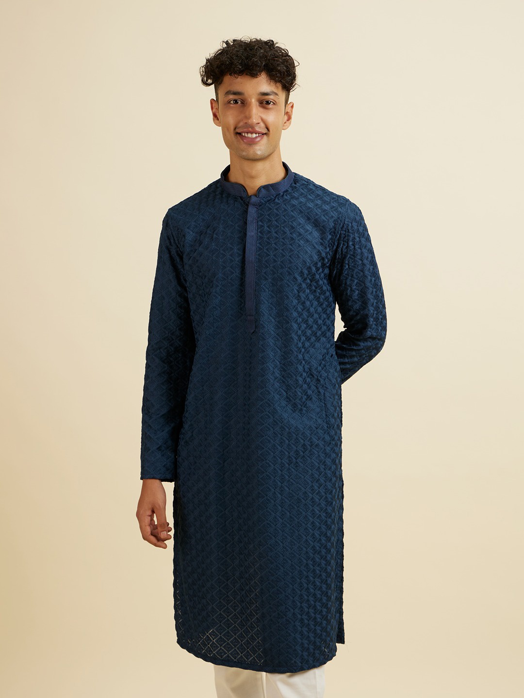 

Manyavar Floral Embroidered Regular Thread Work Georgette Kurta With Pyjama, Blue