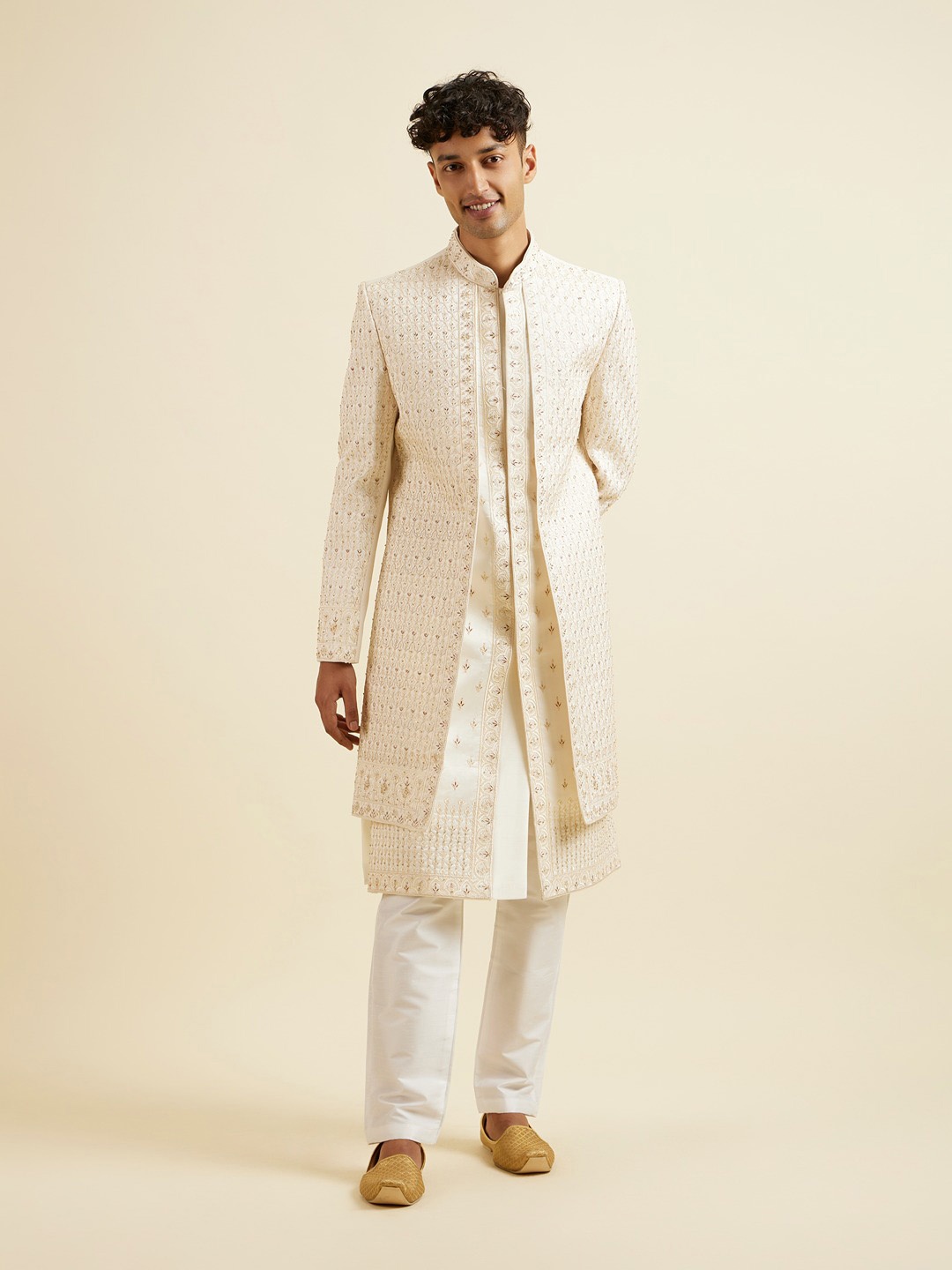 

Manyavar Men Embroidered Sherwani Set, White