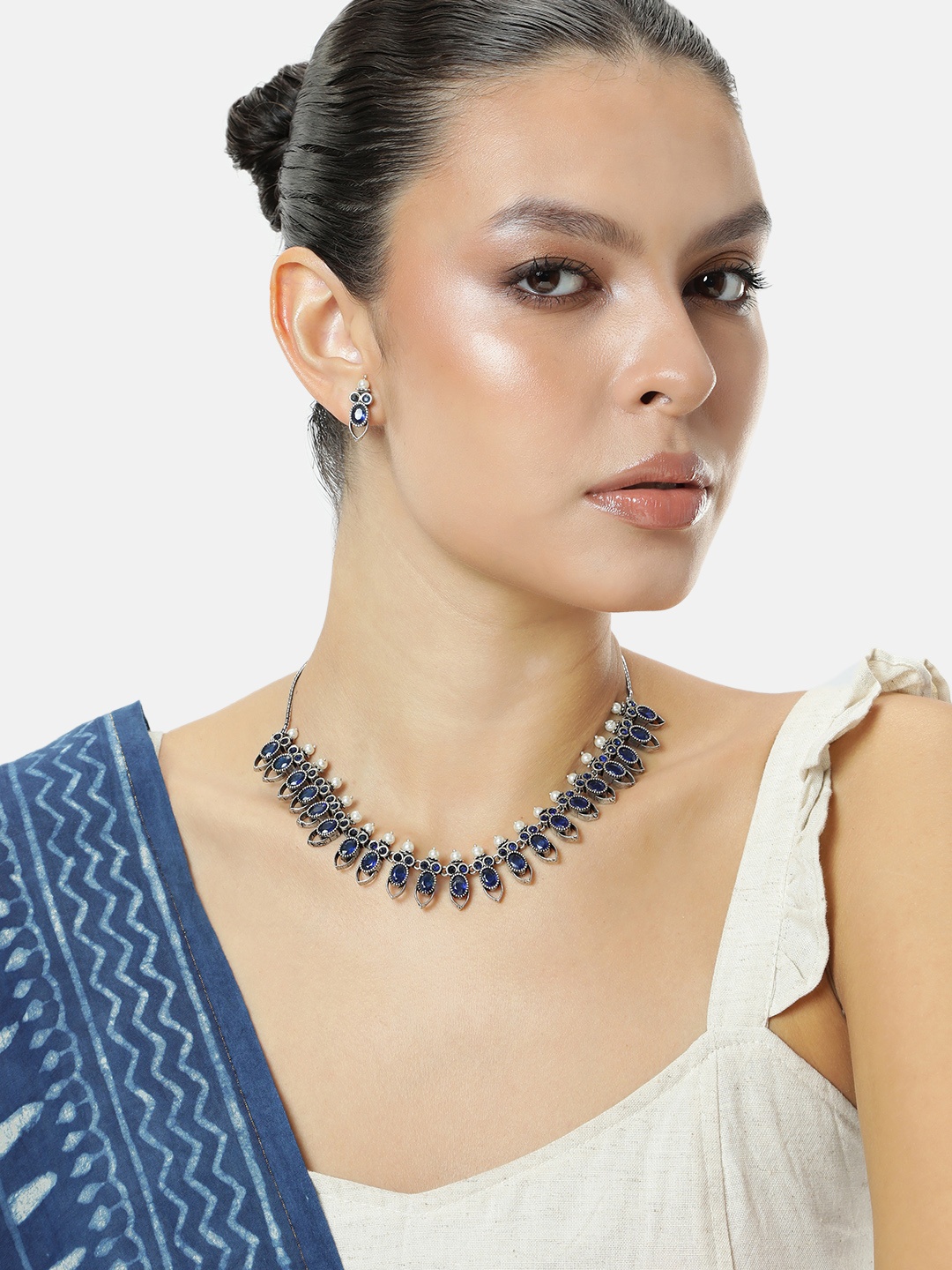 

AITIHYA Silver-Plated Stone Studded Jewellery Set, Navy blue