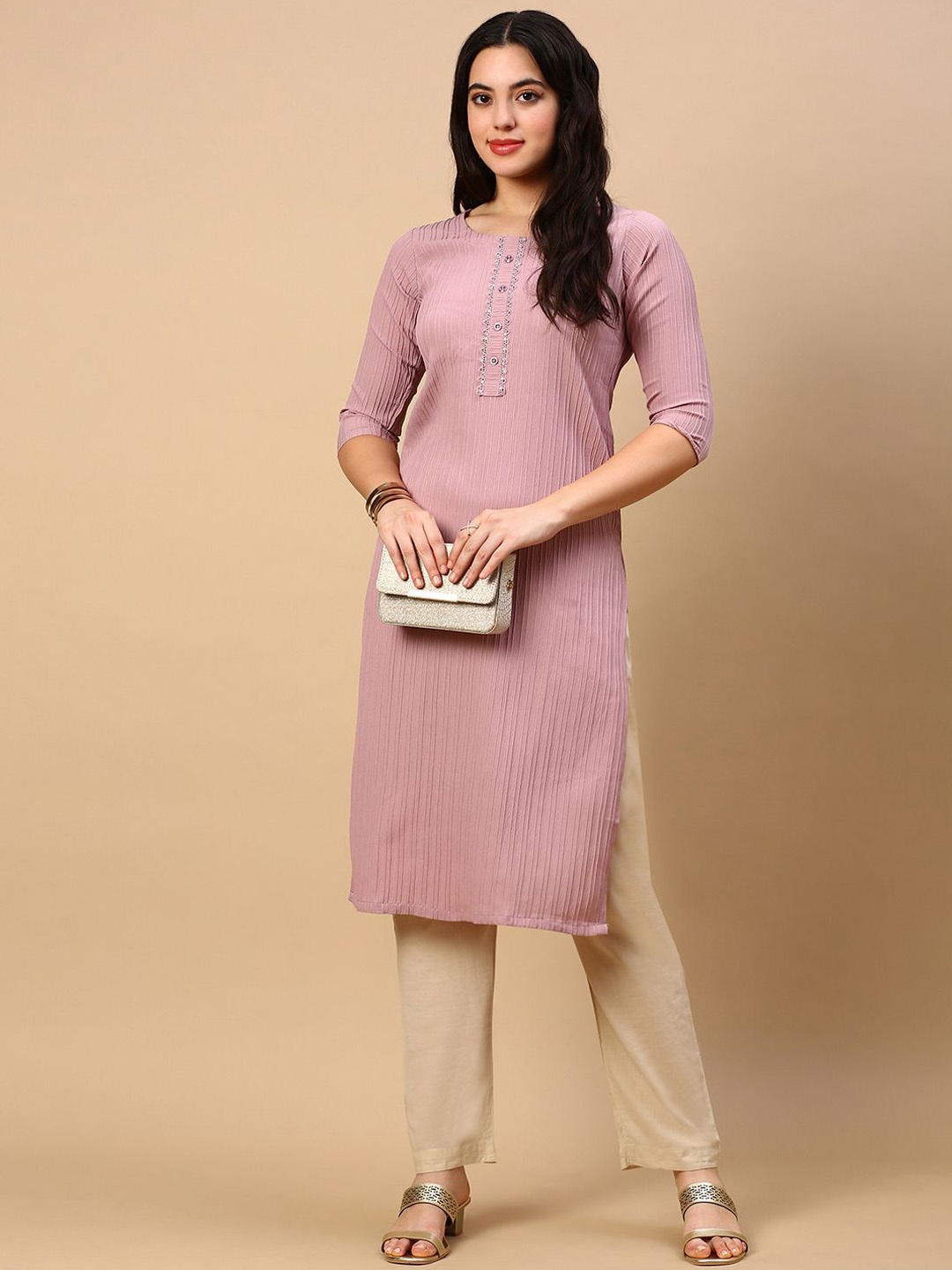 

SHOWOFF Self Design Round Neck Straight Kurta, Mauve