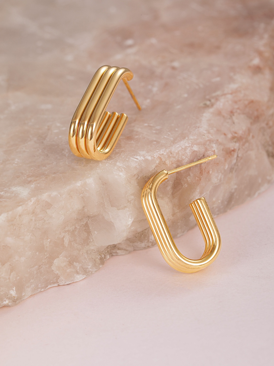 

Avyana 18K Gold Plated U Shape Stainless Steel Stud Earrings