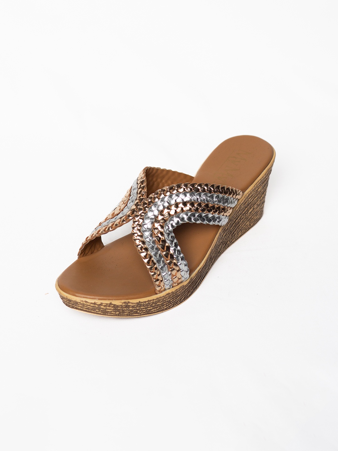 

MyMy footwear Solid Ethnic Wedge Sandals, Gold