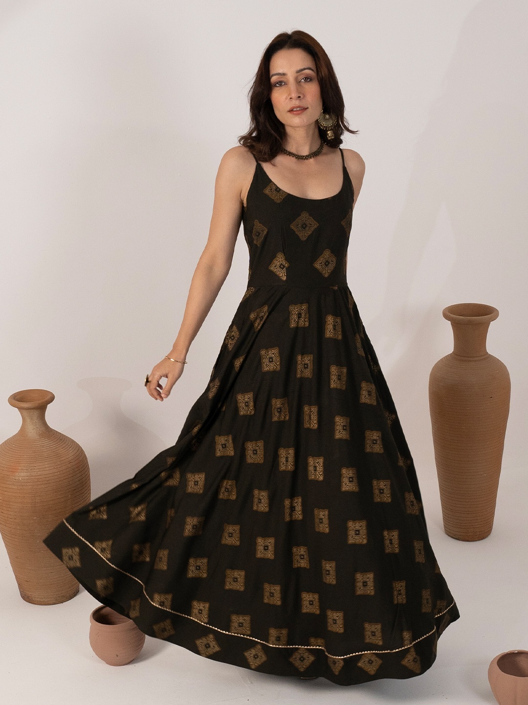 

Seryeon Ethnic Motifs Printed Maxi Dress, Black