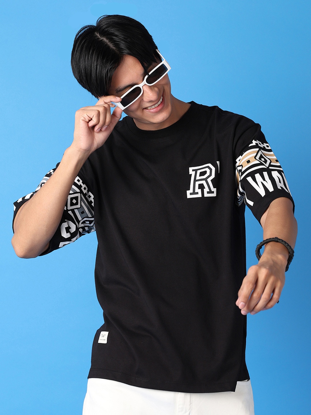 

V-Mart Men Typography Printed Round Neck Cotton Boxy T-shirt, Black