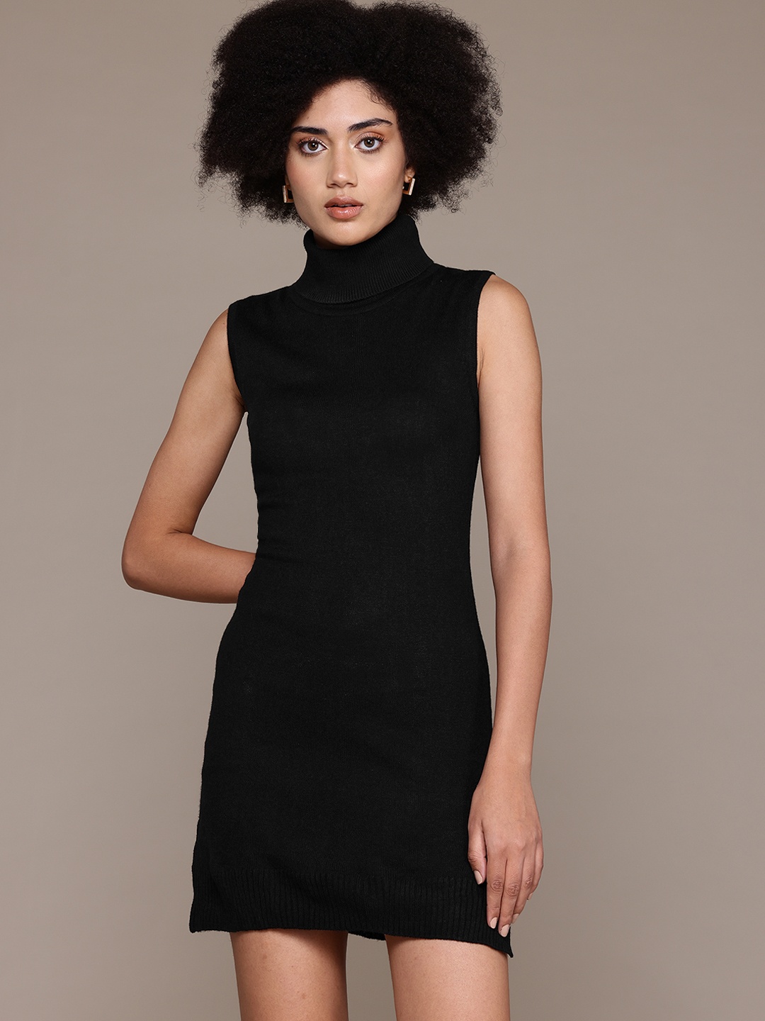 

Roadster Women Solid Turtle Neck Pullover, Black