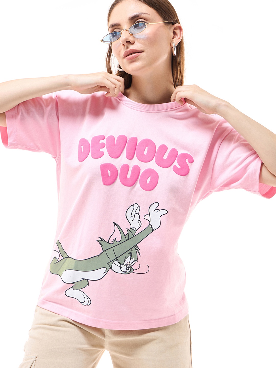 

Bewakoof Heavy Duty 1.0 Women Pink Devious Duo Graphic Printed Oversized T-shirt