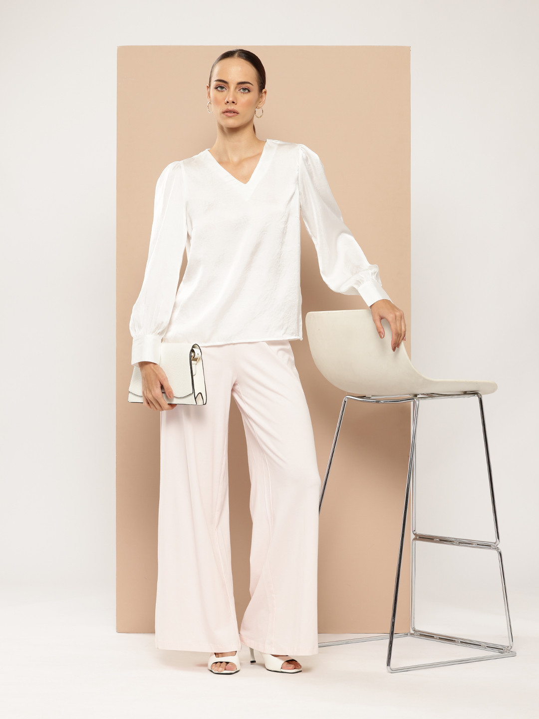 

her by invictus Relaxed Fit Solid Top, White