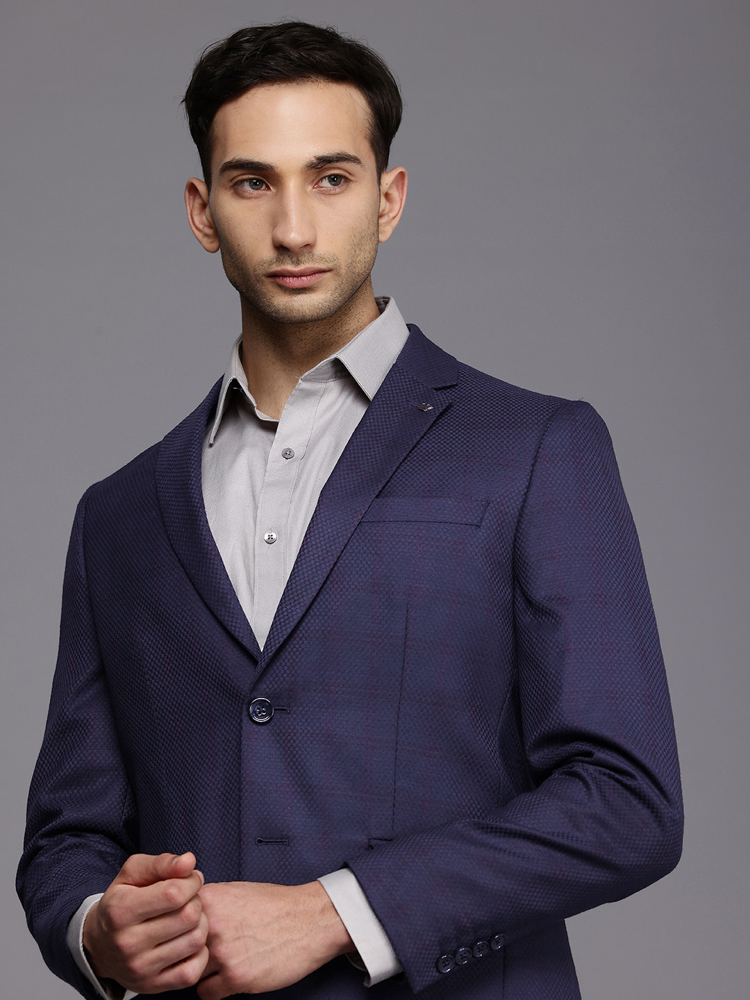 

Louis Philippe Slim Fit Notched Lapel Collar Single Breasted Formal Blazer, Blue