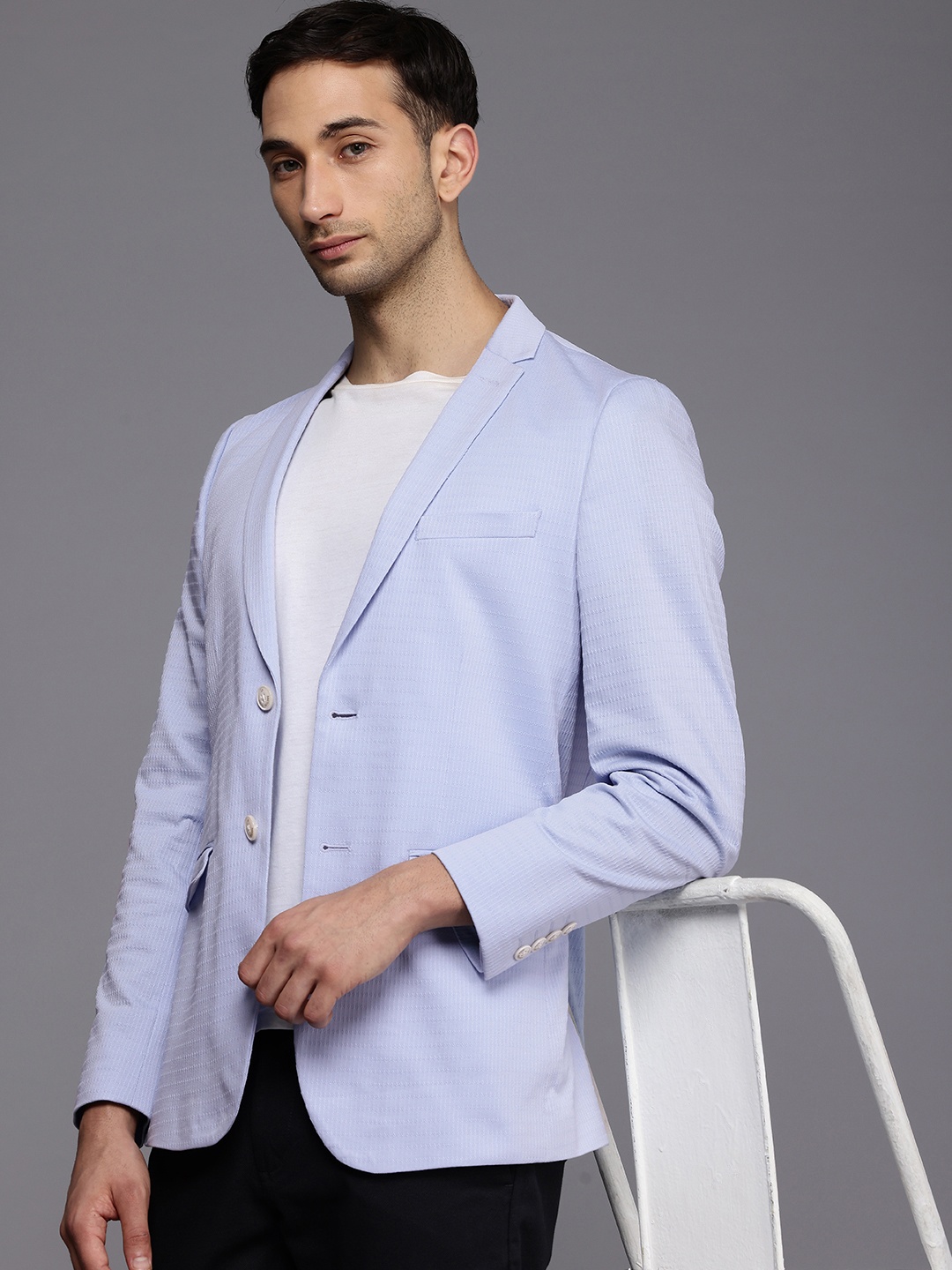 

Louis Philippe Sport Pure Cotton Textured Super Slim Fit Single-Breasted Semiformal Blazer, Blue